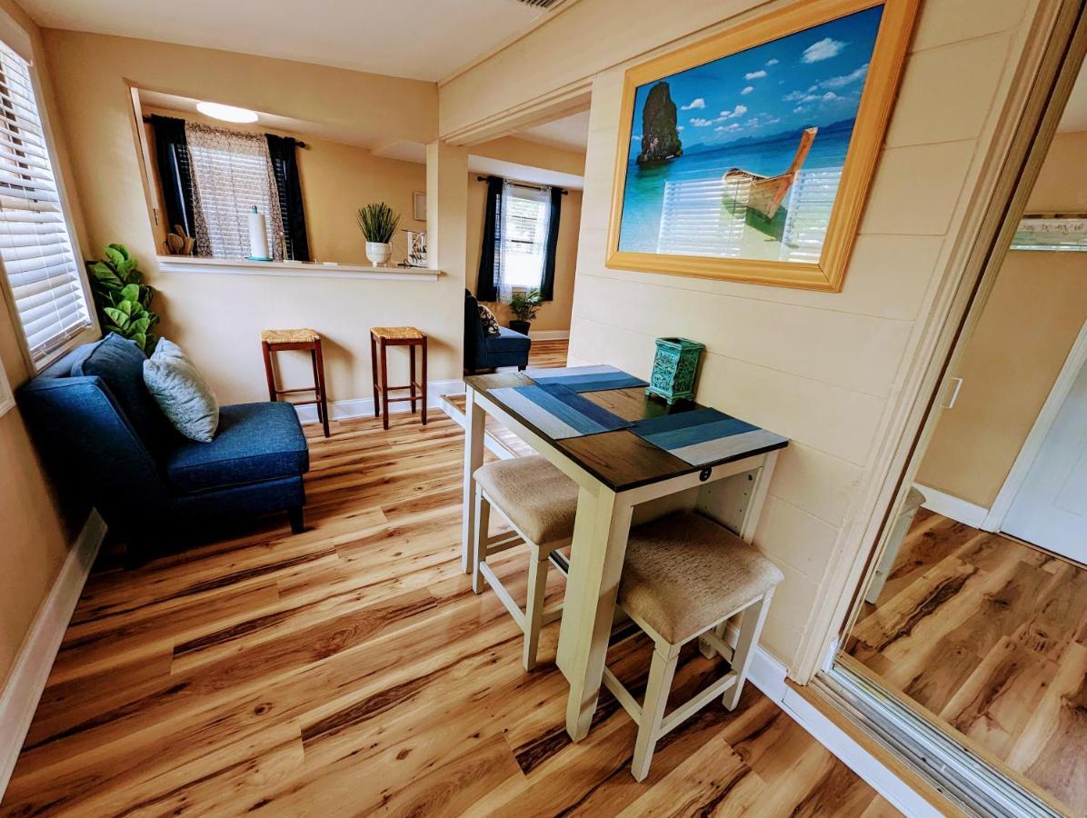 Charming & Cozy Lagoon Retreat - Steps From River - Parking ティテュスビル エクステリア 写真